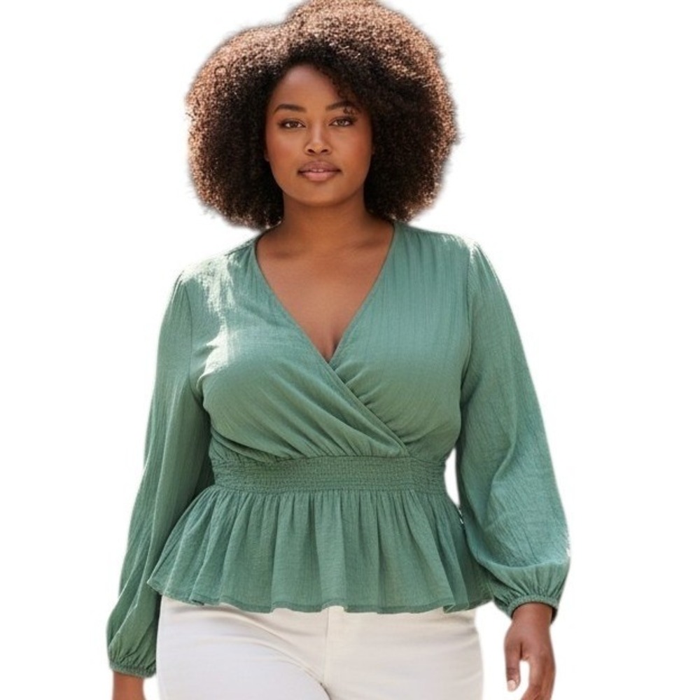 Old Navy Women's size 4X Plunging V-Neck Peasant Smocked Boho Beachy Summer Top
